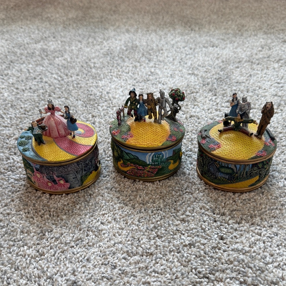 Vintage Wizard of Oz Yellow Brick Road Music Boxes Set of 3 Ardleigh Elliot